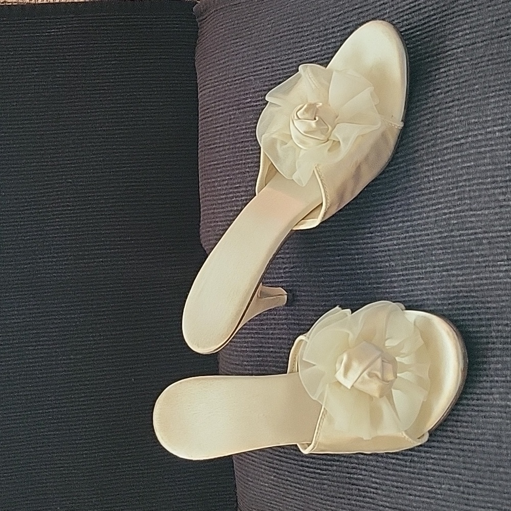 Vintage Ivory Boudoir Slippers 5.5 / 6